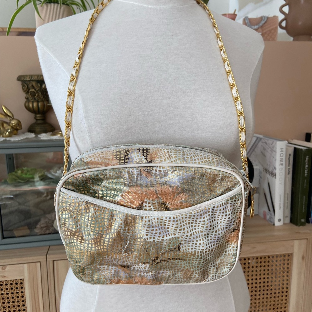 Chic Metallic Vintage High Fashion Crossbody Bag